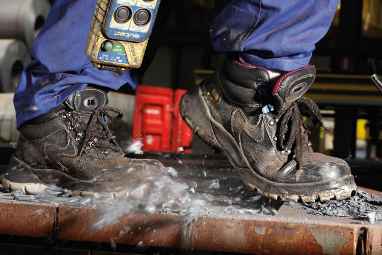 What is safety shoes
